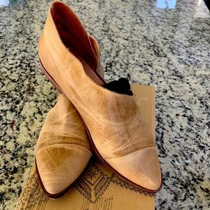 Free People Flat Royals Size 37.5 Brown NWT